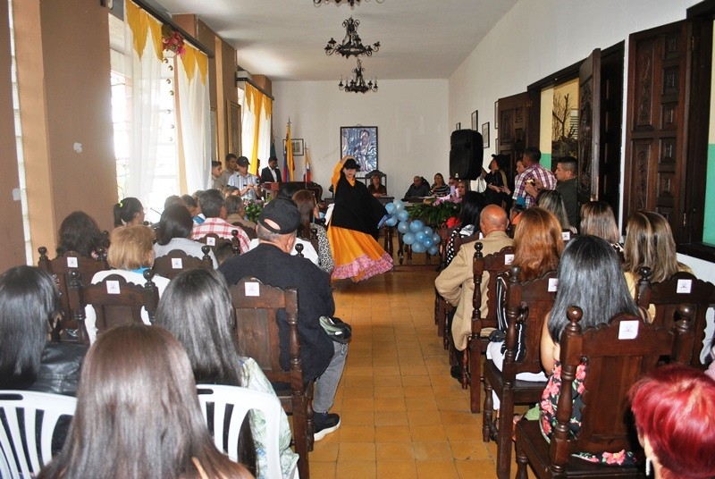 Diario Frontera, Frontera Digital,  ALCALDÍA DE TOVAR, , CONCEJO MUNICIPAL DE TOVAR, Mocoties, ,Autoridades homenajearon a maestros activos y jubilados en Tovar