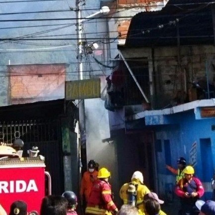 Diario Frontera, Frontera Digital,  INCENDIO EN MÉRIDA, Sucesos, ,NIÑO MURIÓ Y SU MADRE RESULTO HERIDA
EN UN INCENDIO DE UNA VIVIENDA EN MÉRIDA