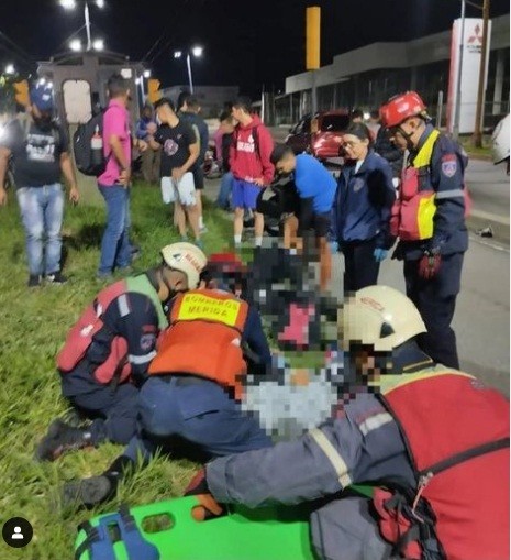 Diario Frontera, Frontera Digital,  municipio Libertador, Mérida, Cuerpo de Bomberos, Iahula, Sucesos, ,Dos ciudadanos lesionados en colisión entre dos motos en Mérida