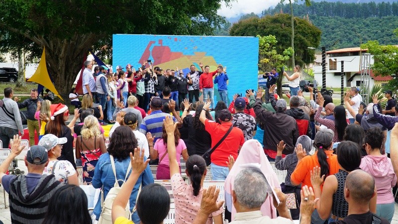 Diario Frontera, Frontera Digital,  PSUV LIBERTADOR, COMANDO DE CAMPAÑA VEENZUELA TODA, JESUS ARAQUE, Politica, ,Juramentaron hombres y mujeres de "Venezuela Toda" en el Libertador de Mérida