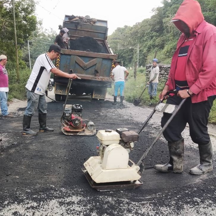 Diario Frontera, Frontera Digital,  VIALIDAD, MUCUNUTÁN, SANTOS MARQUINA, Páramo, ,Gobierno bolivariano mejora la vialidad en Mucunután