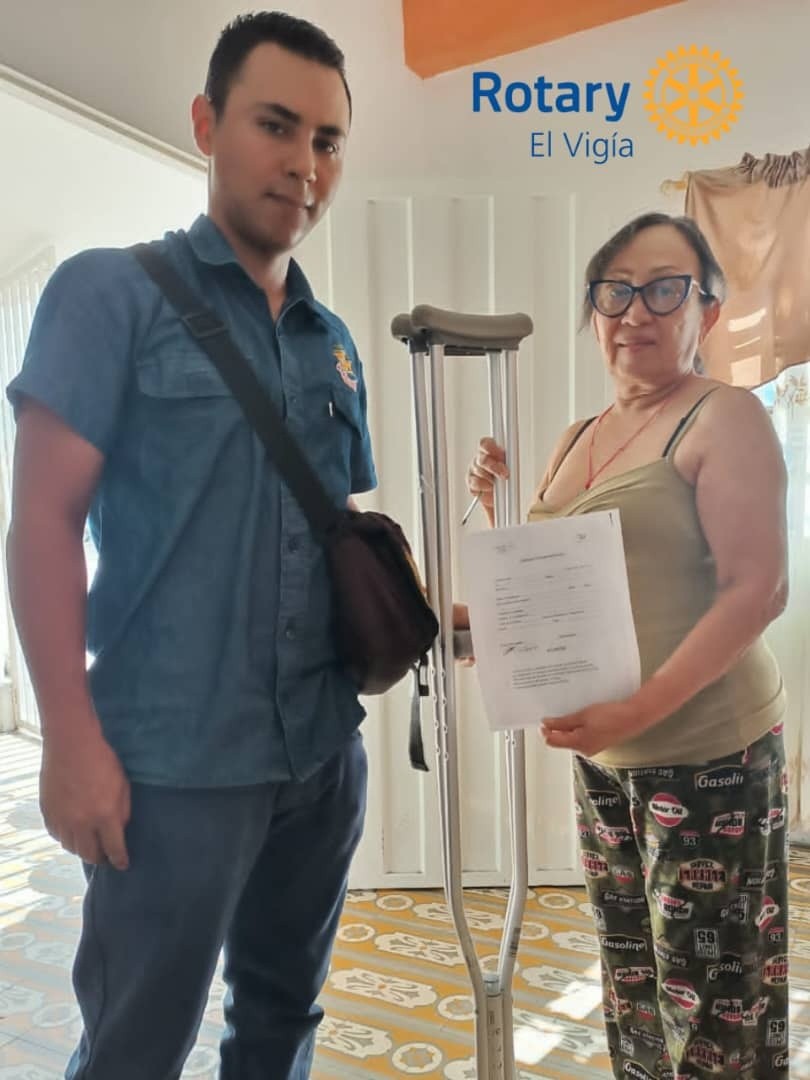 Diario Frontera, Frontera Digital,  Rotary, El Vigía, Victor Acuña, municipio Alberto Adriani, El Vigía Panamericana, ,Rotary El Vigía otorgó en comodato un par de muletas a Víctor Acuña