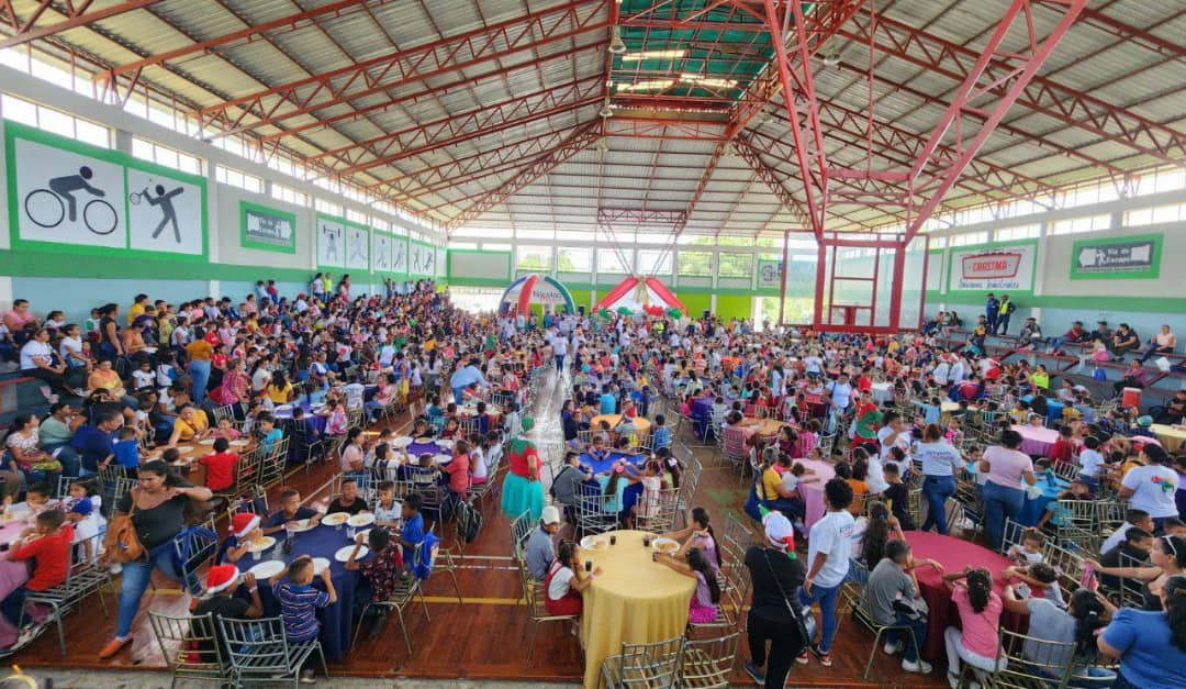 Diario Frontera, Frontera Digital,  El Vigía Panamericana, ,Gobernador Jehyson Guzmán llevó sonrisas de navidad a los tesoros de La Panamericana