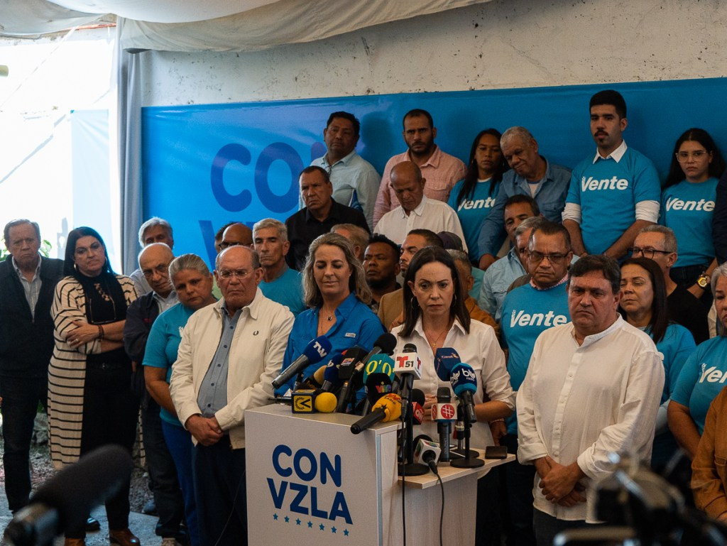 Diario Frontera, Frontera Digital,  Politica, ,Contraloría entrega copia al TSJ de inhabilitación de María Corina Machado