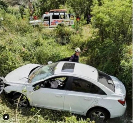Diario Frontera, Frontera Digital,  Sucesos, ,Conductora y sus dos acompañantes resultaron lesionados en vuelco fuera de la vía en Las González