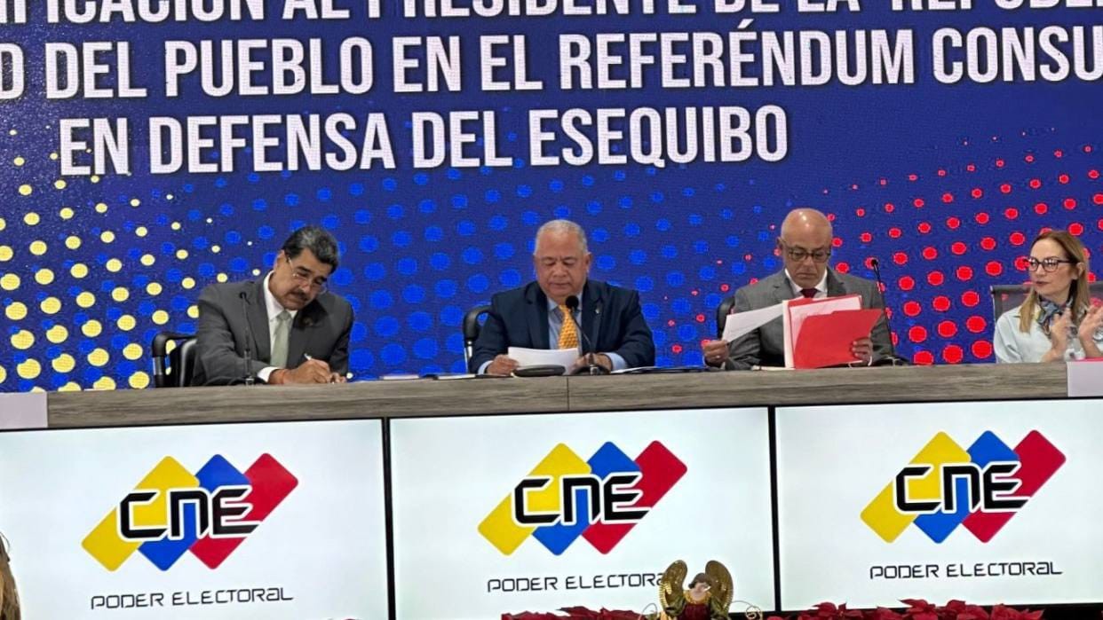 Diario Frontera, Frontera Digital,  Esequibo, Referéndum consultivo, Elvis Amoroso, CNE, Politica, ,CNE: 10 millones 431 mil 907 electores votaron en el referéndum consultivo en defensa del Esequibo