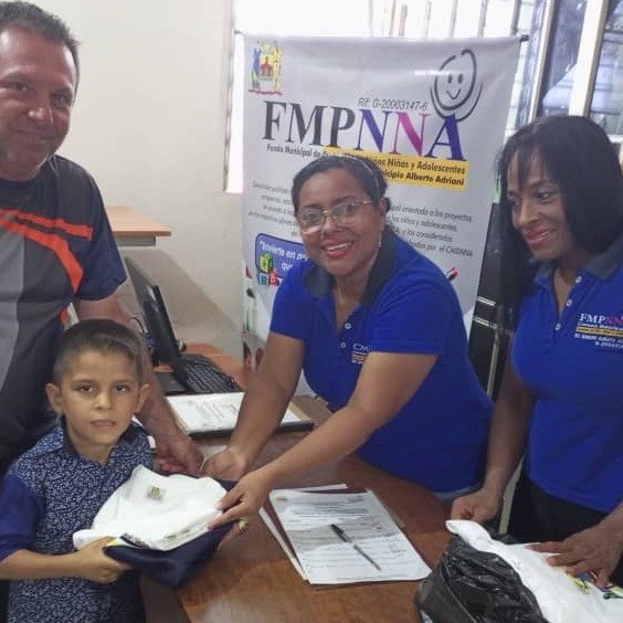Diario Frontera, Frontera Digital,  municipio Alberto Adriani, Fatil Elías, Cmdnna, El Vigía, Fmpnna, Idenna, Lisandro Segura, El Vigía Panamericana, ,Cmdnna obsequió uniformes deportivos a niños de diferentes planteles educativos de El Vigía
