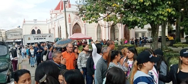 Diario Frontera, Frontera Digital,  Alcalde Jesús Araque, Elección y Coronación de la Reina del Sol, Entretenimiento, ,Alcalde Jesús Araque continúa con entrega de brazaletes 
para Elección y Coronación de la Reina del Sol
