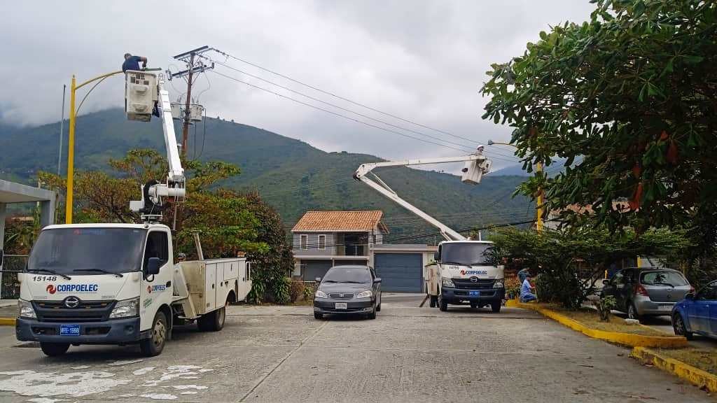 Diario Frontera, Frontera Digital,  TOVAR, ALCALDÍA DE TOVAR, CORPOELEC, Mocoties, ,Alcaldía de Tovar y Corpoelec realiza labores de rehabilitación del alumbrado público en el hospital II San José
