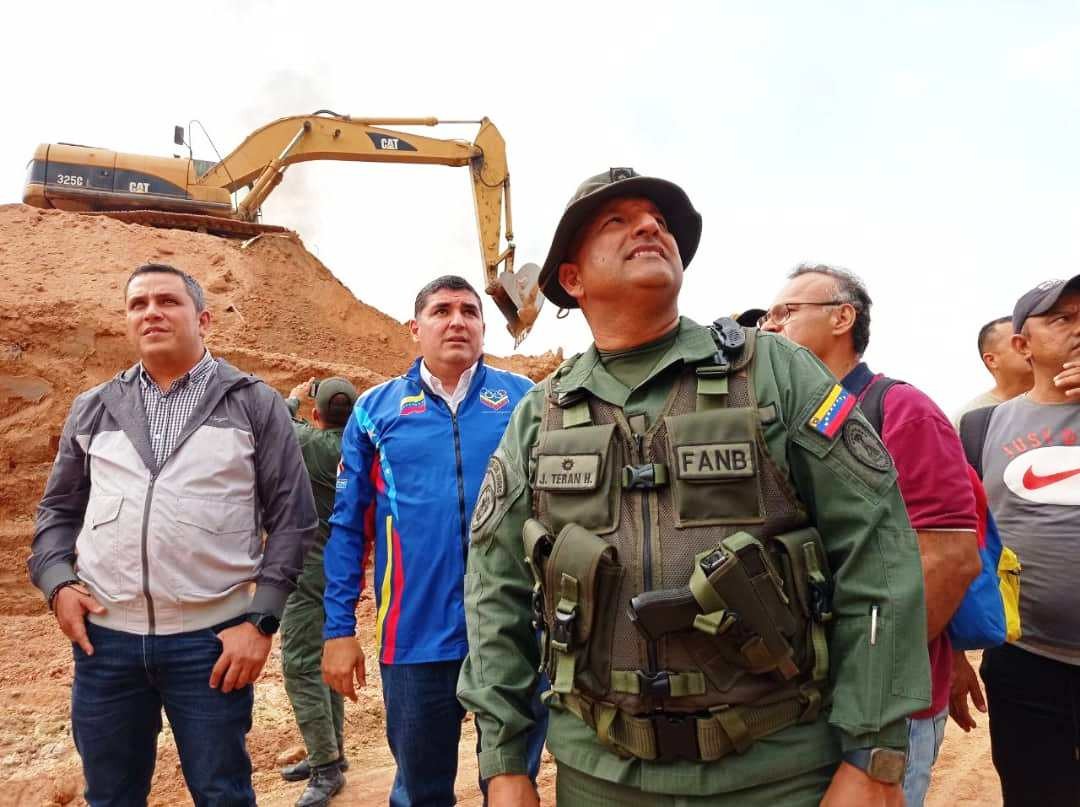 Diario Frontera, Frontera Digital,  ONIA, ALBERTO ADRIANI, TRONCAL 001, JEHYSON GUZMÁN, GOBIERNO DE MÉRIDA, El Vigía Panamericana, ,Cerca de 80 mil metros cúbicos de tierra 
removidos en deslizamiento de Onia