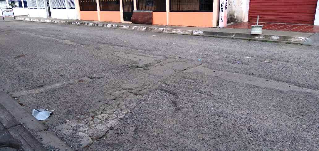 Diario Frontera, Frontera Digital,  12 DE OCTUBRE EL VIGÍA, CALLES CON HUECOS, ALCALDE LISANDRO SEGURA, VECINOS, El Vigía Panamericana, ,Vecinos del 12 de octubre en El Vigía 
solicitan ser incluidos en el plan de bacheo