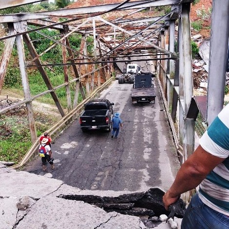 Diario Frontera, Frontera Digital,  LISANDRO SEGURA, PUENTE ONIA, El Vigía Panamericana, ,Lisandro Segura atendió la tragedia natural de Onia 
junto a la Unidad de Gestión de Riesgo