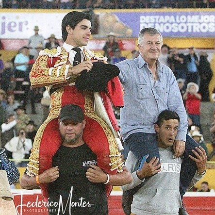 Diario Frontera, Frontera Digital,  TERCERA CORRIDA, CARNAVAL TAURINO DE AMÉRICA, FERIA DEL SOL, Entretenimiento, ,FERIA DEL SOL / ULTIMA CORRIDA: En hombros Colombo 
en el cierre ferial tras el corte de tres orejas
