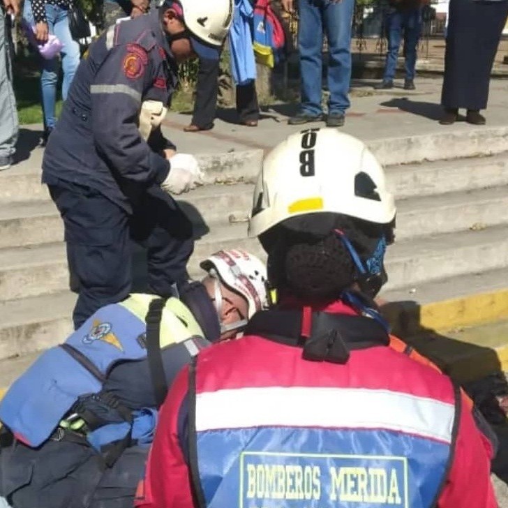 Diario Frontera, Frontera Digital,  LESIONADA, MÉRIDA, PLAZA DE MILLA, PLAZASUCRE, Sucesos, ,Ciudadana lesionada al caerse
por las escaleras de una plaza en Mérida