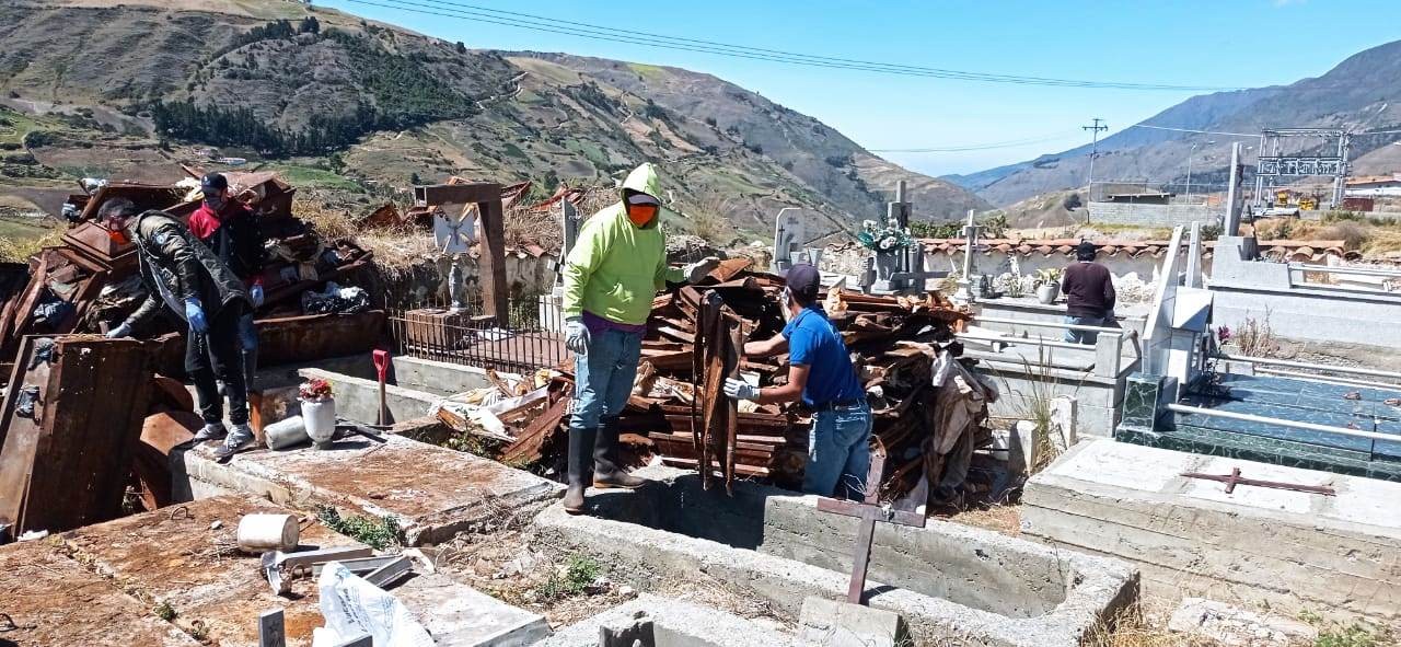 Diario Frontera, Frontera Digital,  Alcaldía de Rangel, Páramo, ,Alcaldía de Rangel, en Mérida, realiza 
mantenimiento a cementerios municipales