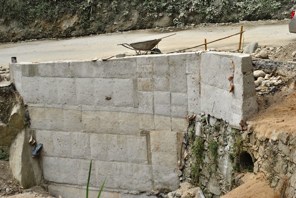 Diario Frontera, Frontera Digital,  ALCALDÍA DE TOVAR, MUROS LOCAL 003, Mocoties, ,Alcaldía de Tovar avanza con trabajos de construcción 
de muros en la local 003
