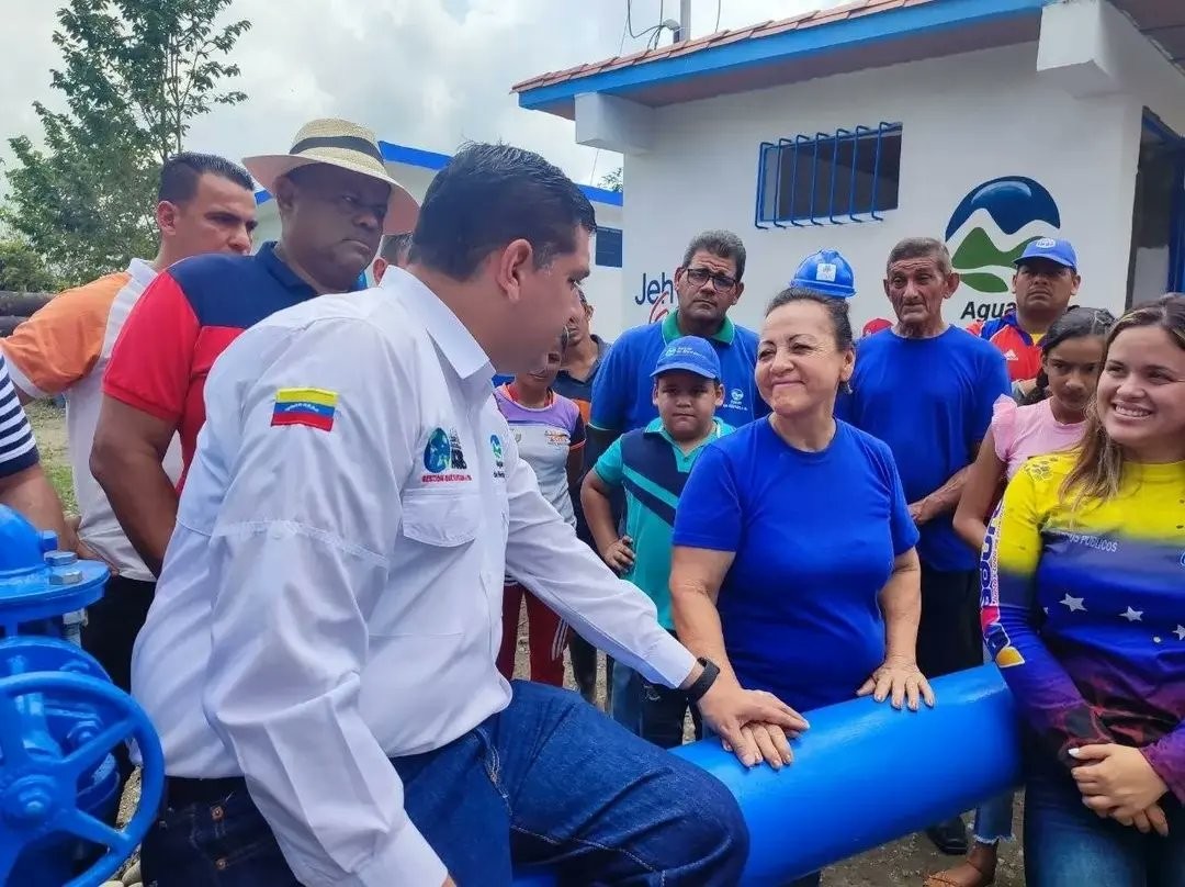 Diario Frontera, Frontera Digital,  INAUGURADO POZO 8 EN EL VIGÍA, JEHYSON GUZMÁN, OSWALDO FERRER, AGUAS DE MÉRIDA, PRESIDENTE NICOLAS MADURO, MINISTRO MARCO TORRES, El Vigía Panamericana, ,Gobernador Jehyson Guzmán 
inauguró Pozo Nº 8 en El Vigía