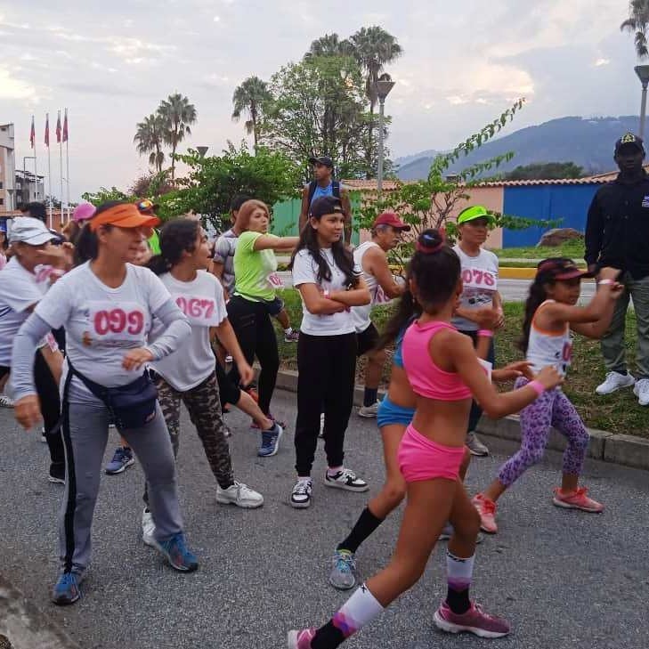 Diario Frontera, Frontera Digital,  CAMINATA NOCTURNA MÉRIDA, INJUVEM, Entretenimiento, ,Caminata Nocturna de Colores 6K culminó con éxito