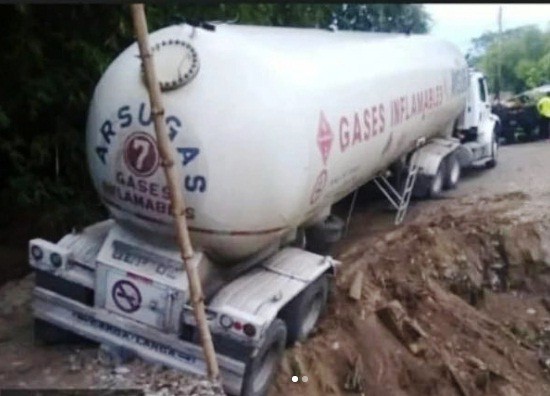 Diario Frontera, Frontera Digital,  CAÑO ARENOSO, GANDOLA, GAS, MÉRIDA, TRONCAL 001, El Vigía Panamericana, ,Se restableció el paso por la Panamericana 
tras permanecer trancado por más 17 horas