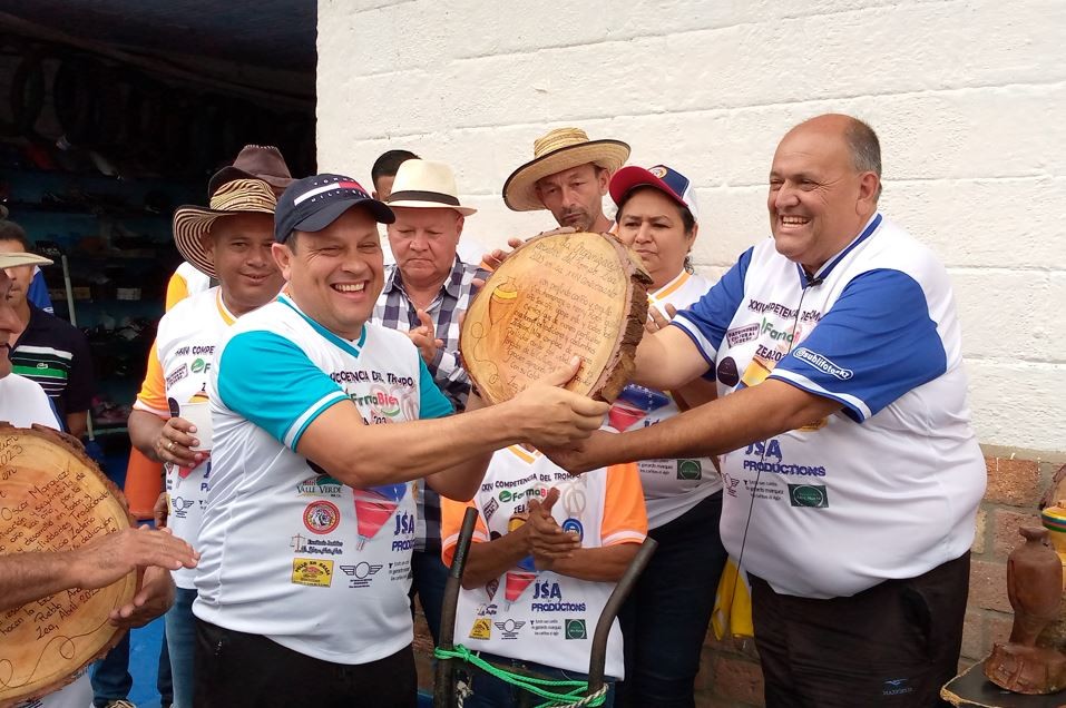 Diario Frontera, Frontera Digital,  competencia del trompo en su  XXIV edición, zEA, MÉRIDA, Mocoties, ,Zedeños disfrutaron de la competencia del trompo en su  XXIV edición
