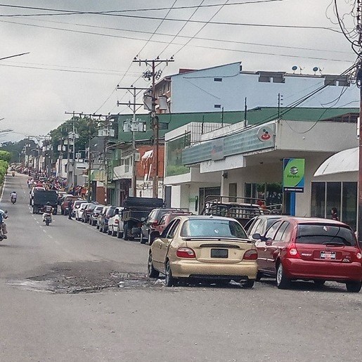 Diario Frontera, Frontera Digital,  GASOLINA EN EL VIGÍA, El Vigía Panamericana, ,Usuarios exigen explicación sobre la grave 
situación para surtir gasolina en El Vigía