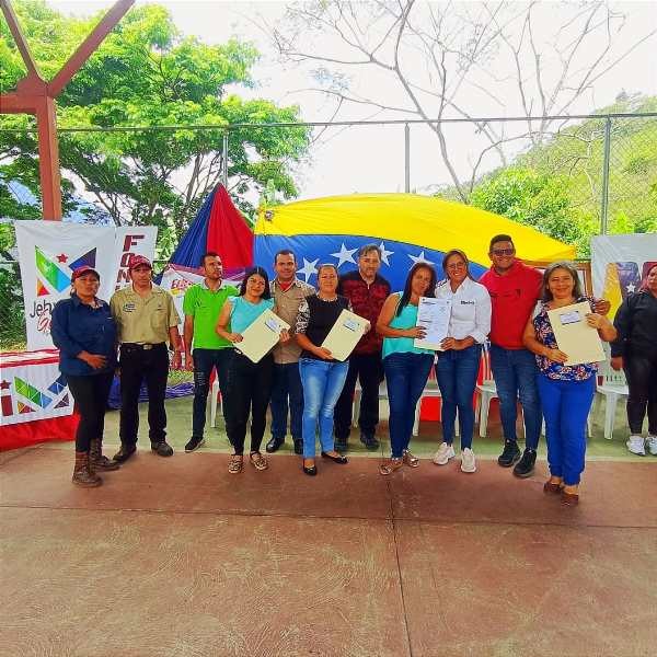 Diario Frontera, Frontera Digital,  MUNICIPIO ANTONIO PINTO SALINAS, TITULOS DE PROPIEDAD, VIVIENDAS, GOBIERNO DE JEHYSON GUZMÁN, Mocoties, ,Gobernador Jehyson Guzmán entregó 
noventa y tres títulos de propiedad