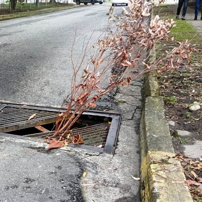 Diario Frontera, Frontera Digital,  BUENOS AIRES, EL VIGÍA, El Vigía Panamericana, ,EL VIGÍA: Vecinos denuncian enorme cráter vial en Buenos Aires