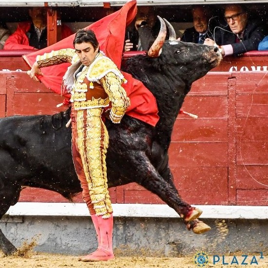 Diario Frontera, Frontera Digital,  FERIA DE SAN ISIDRO, DECIMOQUINTO FESTEJO DE ABONO, Entretenimiento, ,Entrega de Perera, firmeza de Talavante, sin suerte Ginés Marín