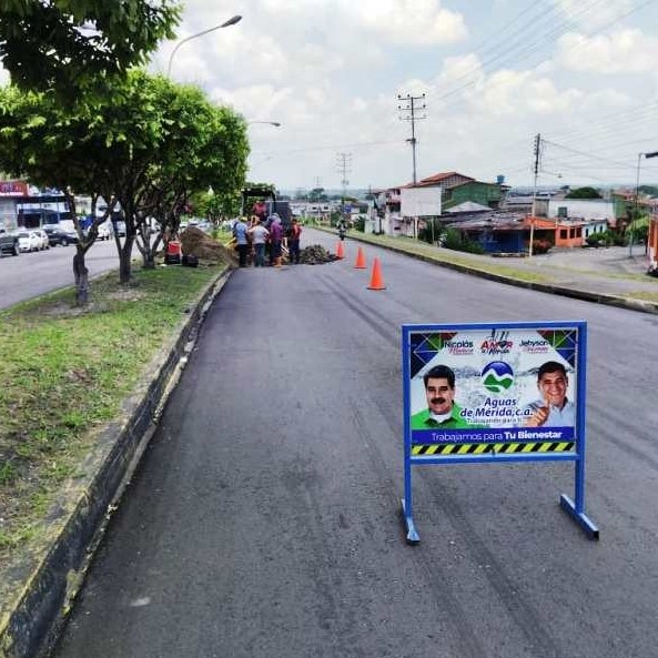 Diario Frontera, Frontera Digital,  GOBERNACIÓN DE MÉRIDA, AGUAS DE MÉRIDA, El Vigía Panamericana, ,Gobernación y Aguas de Mérida 
reparan bote de agua en El Vigía