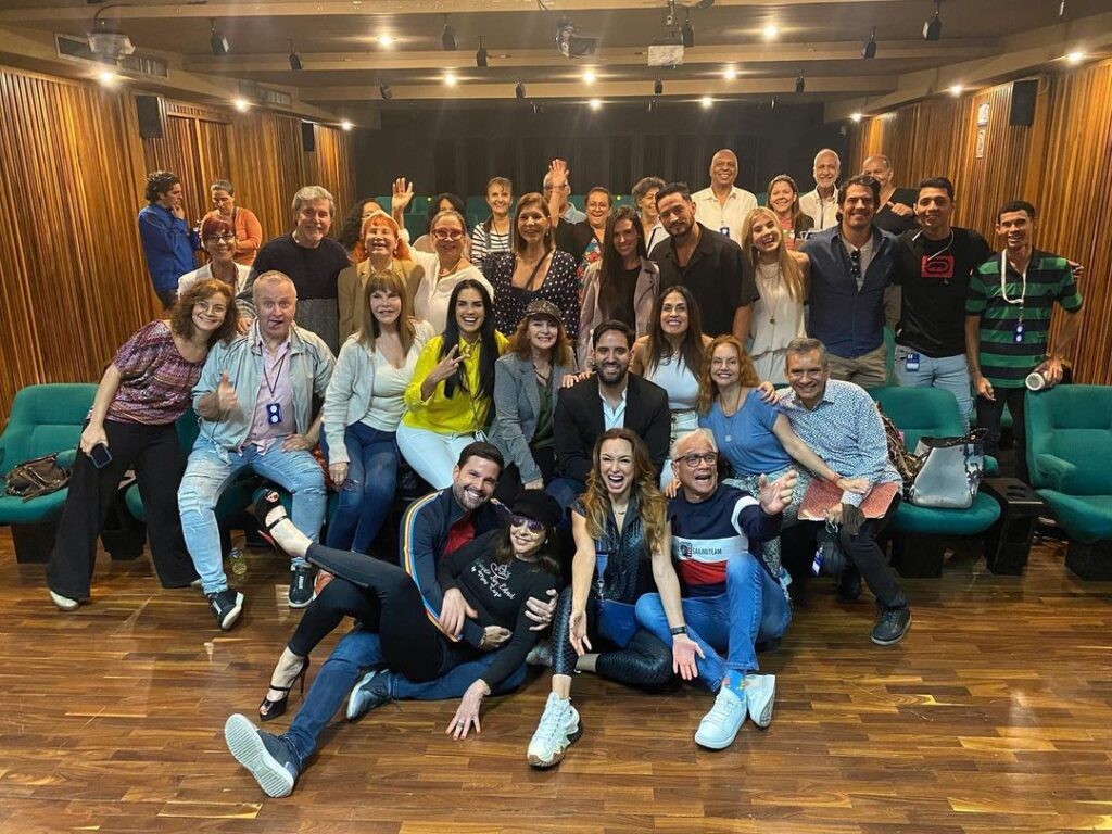 Diario Frontera, Frontera Digital,  Dramáticas, VENEVISIÓN, Farándula, ,Aquí está, la primera foto oficial de todo el elenco de estrellas de Dramáticas, 
la nueva teleserie de Venevisión