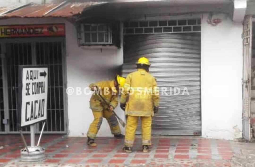Diario Frontera, Frontera Digital,  CUERPO DE BOMBEROS TUCANÍ, INCENDIO ESTRUCTURA, Sucesos, ,Bomberos controlan incendio de estructura 
en un establecimiento de Tucaní