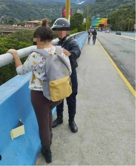 Diario Frontera, Frontera Digital,  POLICÍA DE MÉRIDA, SUICIDIO, VIADUCTO MIRANDA, Sucesos, ,Policía evitó que joven vigiense 
se suicidará de un viaducto en Mérida