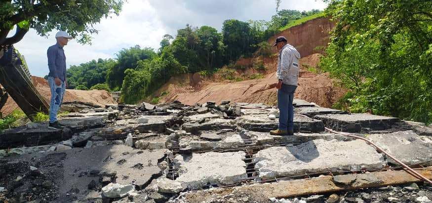 Diario Frontera, Frontera Digital,  PUENTE ONIA, ALBERTO ADRIANI, MÉRIDA, GOBIERNO DE MÉRIDA, JEHYSON GUZMÁN, El Vigía Panamericana, ,Gobernador Jehyson Guzmán mantiene los trabajos en puente de Onia