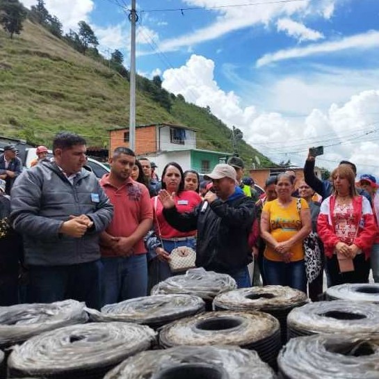 Diario Frontera, Frontera Digital,  Hospital Rafael Rangel de Timotes, MUNICIPIO MIRANDA, MÉRIDA, JEHYSON GUZMÁN, Páramo, ,Jehyson Guzmán entregó materiales 
para rehabilitar el Hospital Rafael Rangel de Timotes