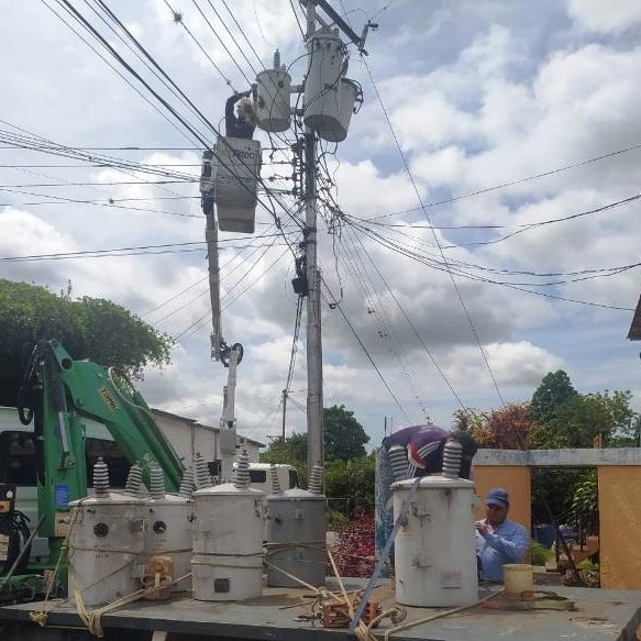 Diario Frontera, Frontera Digital,  1 X 10 DEL BUEN GOBIERNO, PANAMERICANA, TRANSFORMADORES, El Vigía Panamericana, ,1x10 del Buen Gobierno instaló 11 transformadores en la Panamericana