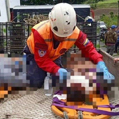 Diario Frontera, Frontera Digital,  LESIONADOSA, VUELCO TIMOTES, LESIONADOS, Sucesos, ,Tres lesionados tras vuelco de vehículo
por un barranco en Timotes