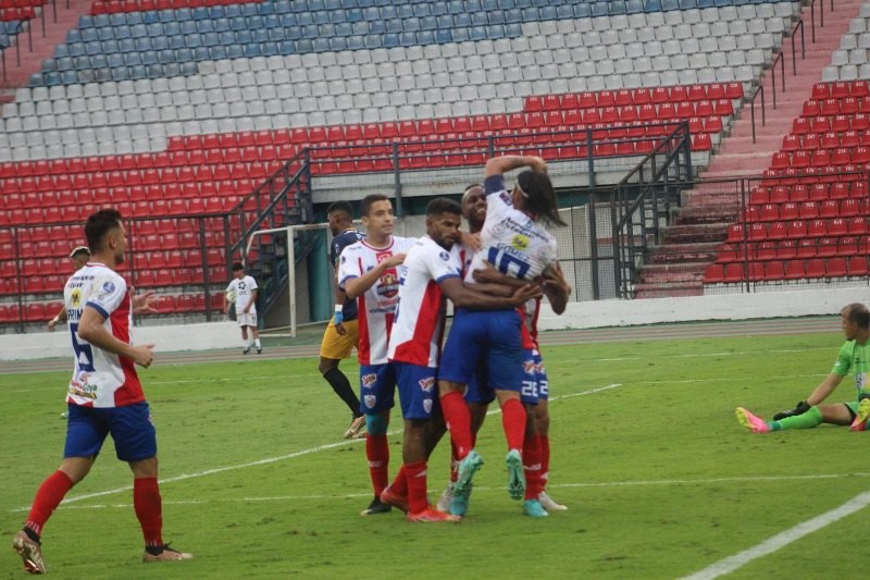 Diario Frontera, Frontera Digital,  Estudiantes de Mérida, Deportes, ,Estudiantes de Mérida goleó a Angostura 
y se afianzó en el G8 de la Liga FUTVE 2023