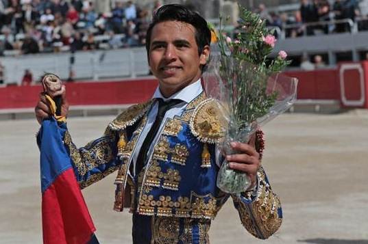 Diario Frontera, Frontera Digital,  José Antonio Valencia, Entretenimiento, ,José Antonio Valencia, hijo, hace su presentación en la Catedral del Toreo
