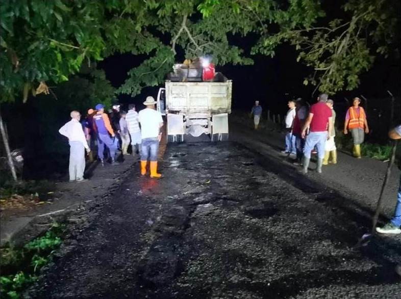 Diario Frontera, Frontera Digital,  ALCALDÍA DE ZEA, PLAN DE BACHEO Y ASFALTADO, LOCAL 003, Mocoties, ,Alcaldía de Zea realizó bacheo en la parroquia Caño El Tigre