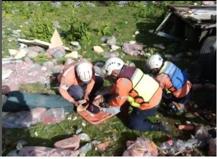 Diario Frontera, Frontera Digital,  LESIONADOS VUELCO, CAVA, TRASANDINA, Sucesos, ,Dos lesionados en vuelco de cava 
en la carretera Trasandina