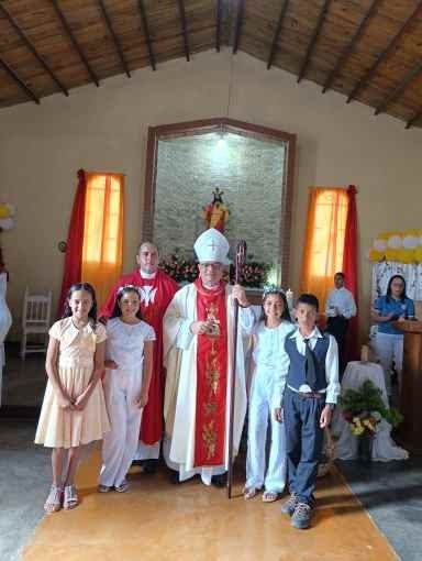 Diario Frontera, Frontera Digital,  MONSEÑOR HELIZANDRO TERÁN BERMÚDEZ, ARZOBISPO DE MÉRIDA, Mocoties, ,Mons. Helizandro Terán celebró confirmaciones 
en la comunidad de Mariño en Tovar