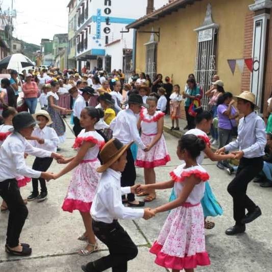 Diario Frontera, Frontera Digital,  IV Joropazo Escolar, GOBIERNO DE MÉRIDA, Entretenimiento, ,Gobierno de Mérida apoyó al IV Joropazo Escolar