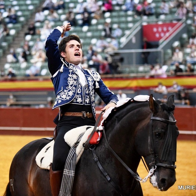 Diario Frontera, Frontera Digital,  FERIA DE SAN FERMÍN 2023, CORRIDA DE REJONES, Entretenimiento, ,Guillermo Hermoso, con el mejor rejoneo, y Armendáriz, triunfan bajo la lluvia en Pamplona