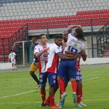Diario Frontera, Frontera Digital,  Estudiantes de Mérida, Deportes, ,Estudiantes de Mérida goleó a Angostura 
y se afianzó en el G8 de la Liga FUTVE 2023