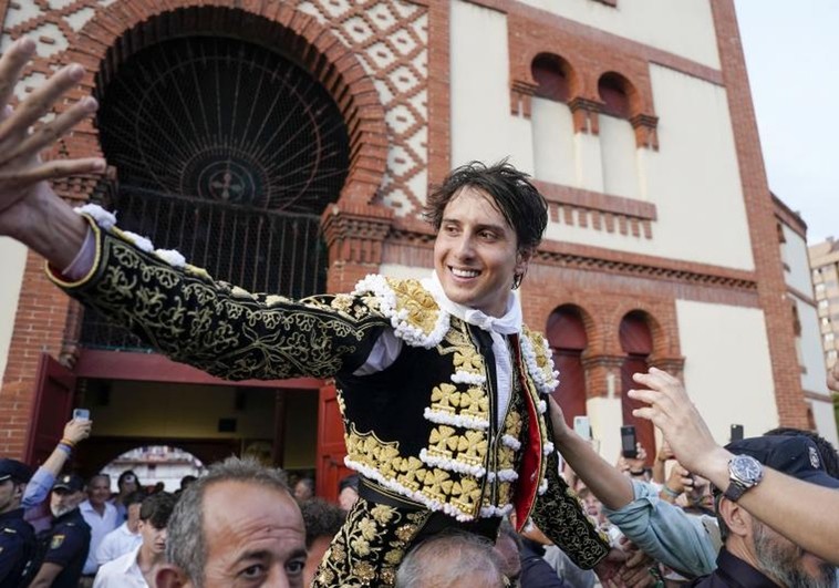 Diario Frontera, Frontera Digital,  FERIA DE GIJÓN, ROCA REY, MORANTE DE LA PUEBLA, Entretenimiento, ,Morante congela el tiempo y Roca Rey lo derrite