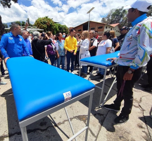 Diario Frontera, Frontera Digital,  DOTACIÓN AL IAHULA, MÉRIDA, ALCALDE JESÚS ARAQUE, ALCALDÌA DE LIBERTADOR, Salud, ,Alcalde Jesús Araque llevó importante dotación 
para fortalecer la Emergencia del Iahula