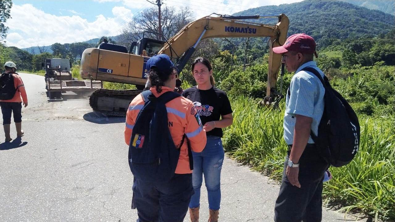 Diario Frontera, Frontera Digital,  GOBIERNO DE MÉRIDA, MAQUINARIA A OBISPO RAMOS DE LORA, El Vigía Panamericana, ,Jehyson Guzmán envió máquina jumbo a Obispo Ramos de Lora