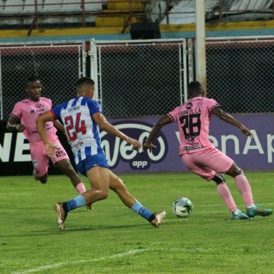Diario Frontera, Frontera Digital,  ESTUDIANTES DE MÉRIDA, Deportes, ,Estudiantes de Mérida tropezó en “La Carolina”