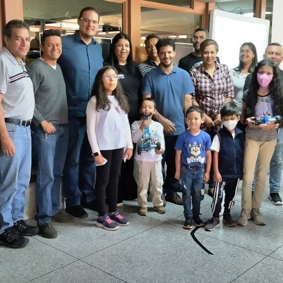 Diario Frontera, Frontera Digital,  CIDA, ROBOTS, Tecnología, ,Trabajadores del CIDA y sus hijos conocieron cómo se hace un robot