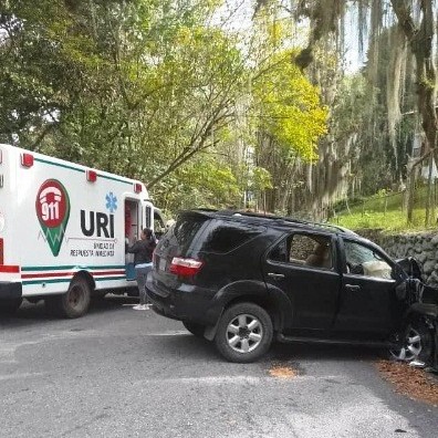 Diario Frontera, Frontera Digital,  EL VALLEGRANDE, MÉRIDA, ACCIDENTE, Sucesos, ,Vehículo impactó contra objeto fijo
con cuatro lesionados en El Valle de Mérida